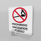 15x15cm / prohibido encender fuego / Señal / letrero / protección civil / fondo blanco